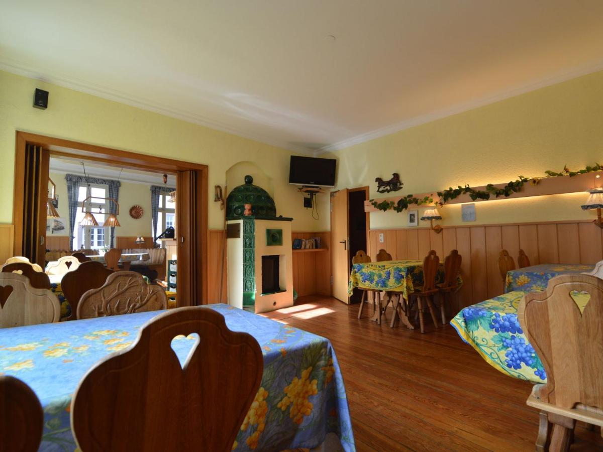 Classy Holiday Home In Uerzig Near Forest Room photo